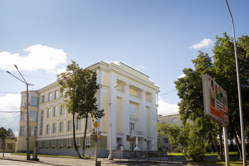 Ural Devlet Tıp Üniversitesi